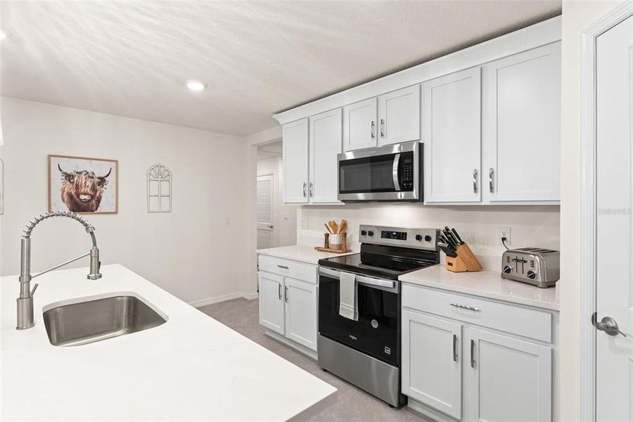 Furnished interior view inside a new home in , Spring Hill (Image 26).