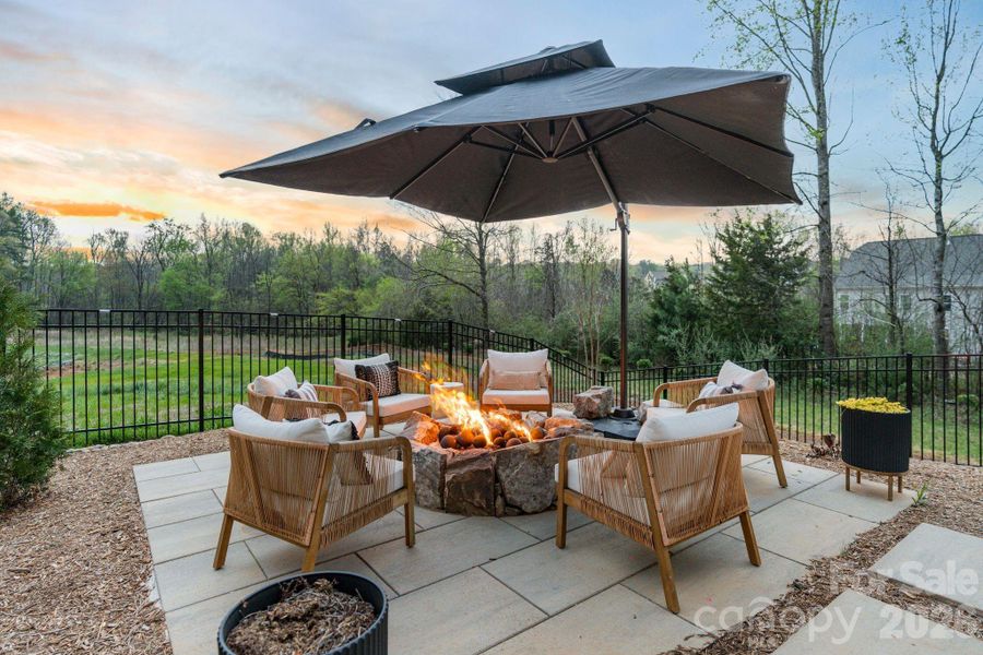 Community amenities in Amara Chase, Huntersville (Image 47).