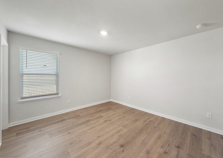 Representative unfurnished interior of a home built from the Bluebonnet by LGI Homes in Southaven, Hutchins (Image 12).