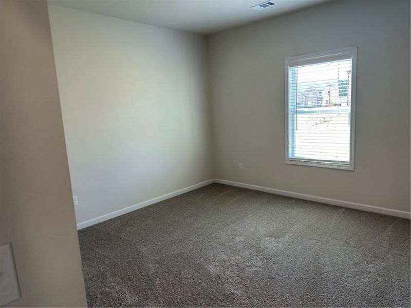 Spacious, unfurnished interior of a new home in Beckett Ranch, Auburn (Image 31).