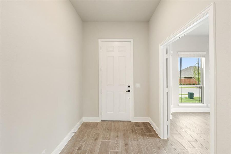 Spacious, unfurnished interior of a new home in Heartland Classic 60, Crandall (Image 19).