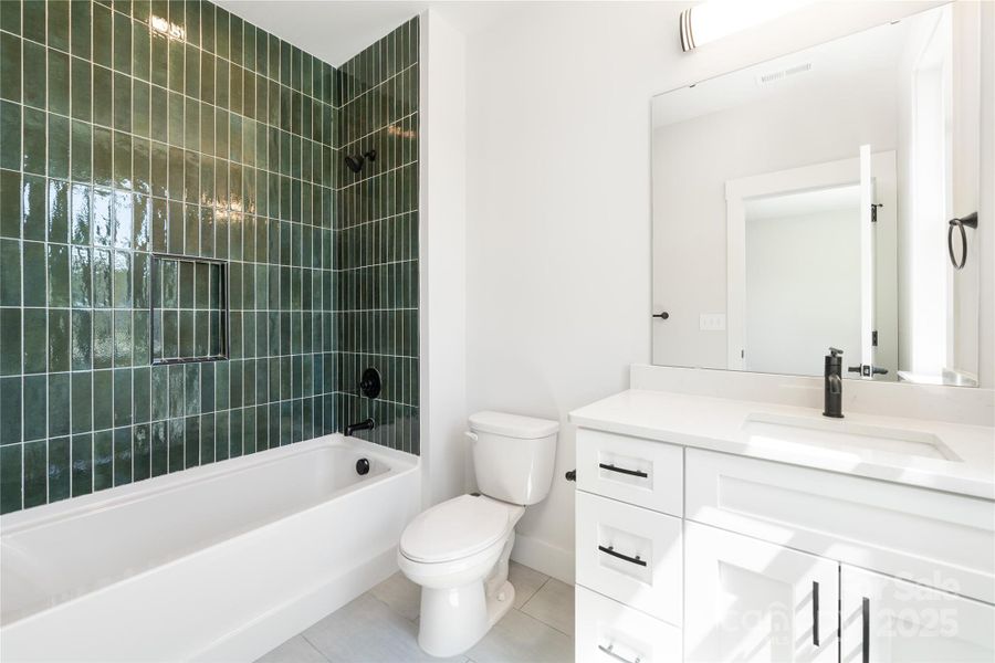 Furnished interior view inside a new home in , Hickory (Image 14).