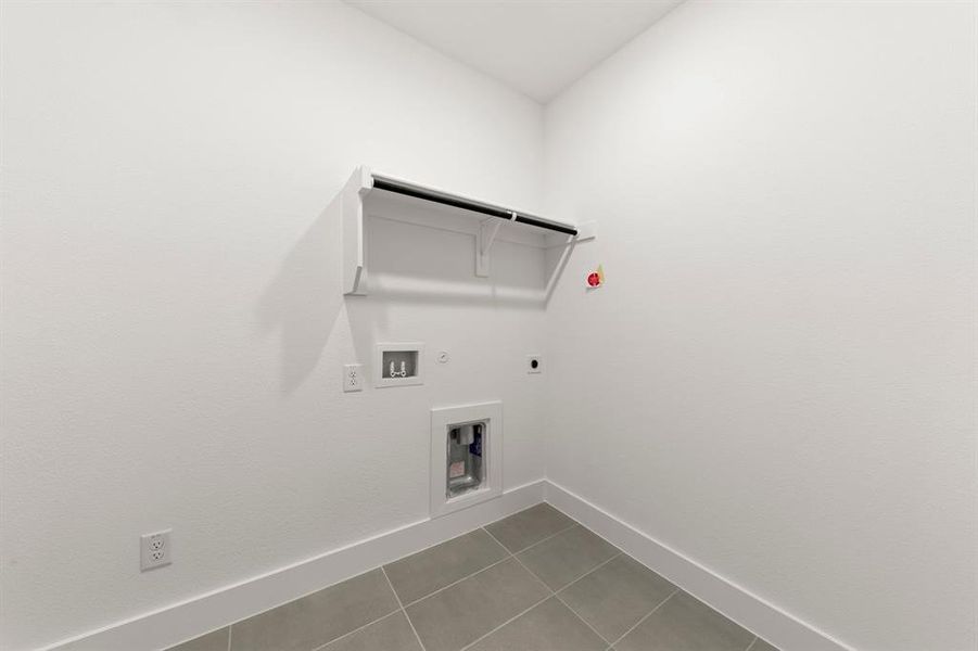 Spacious, unfurnished interior of a new home in Edgewood Creek, Celina (Image 28). Spacious, unfurnished interior of a new home in Edgewood Creek, Celina (Image 28).