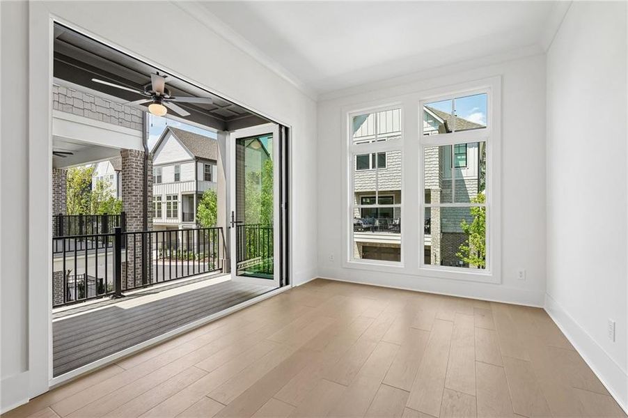 Spacious, unfurnished interior of a new home in Park Walke, Alpharetta (Image 25).