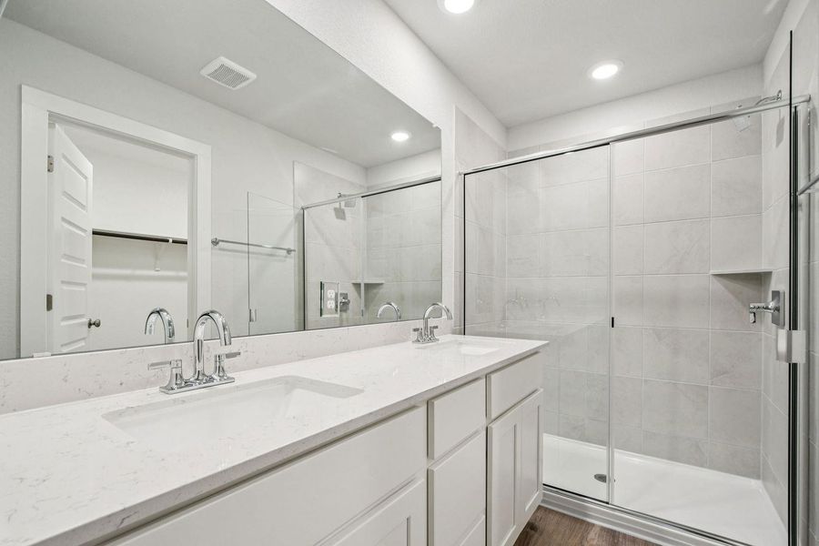 Furnished interior view inside a new home in Avery Centre, Round Rock (Image 10).