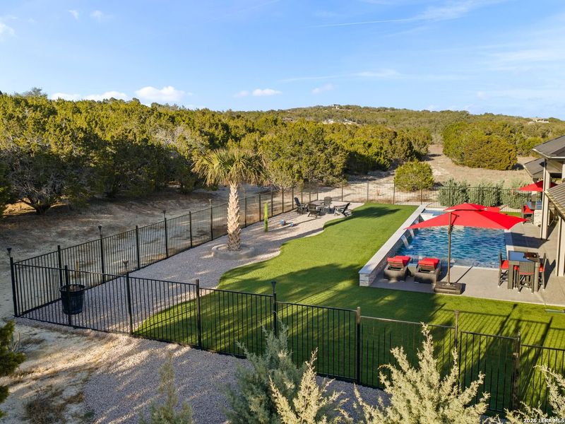 Community amenities in , Canyon Lake (Image 58).