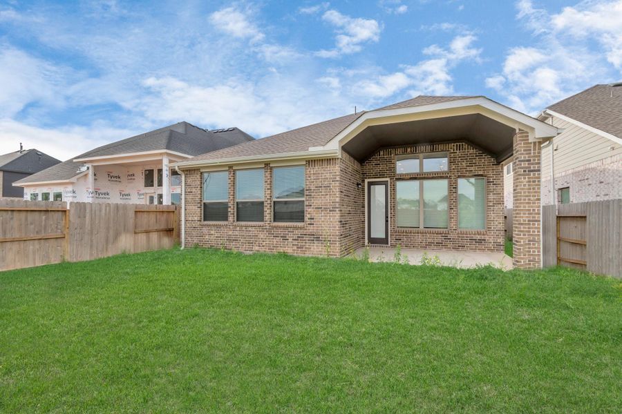 **Photos are representative - not of actual home** **Photos are representative - not of actual home**