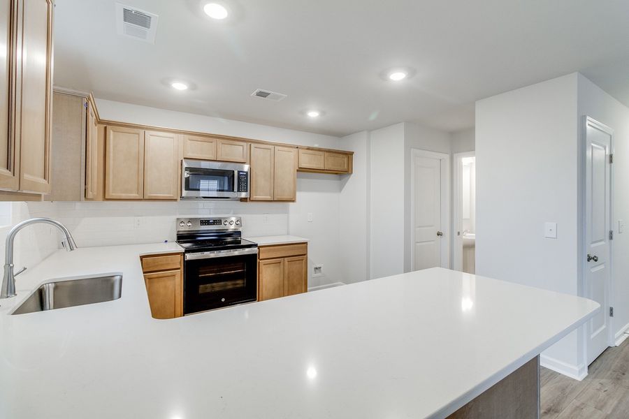 Furnished interior view inside a new home in Winston Point, Gilbert (Image 8).