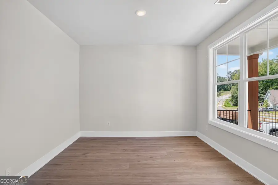 Spacious, unfurnished interior of a new home in The Manor at Gainesville Township, Gainesville (Image 14).