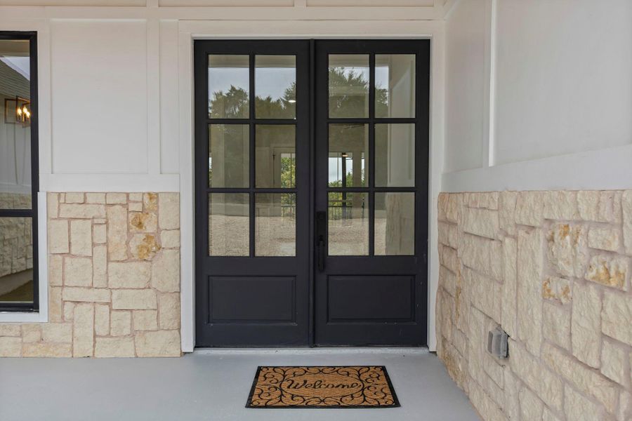 Exterior details and patio area of a home in , Wimberley (Image 21).
