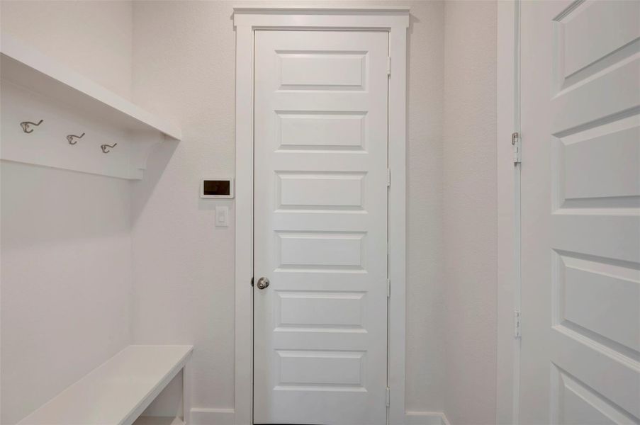 Image 40 of a home in Elyson 40'.