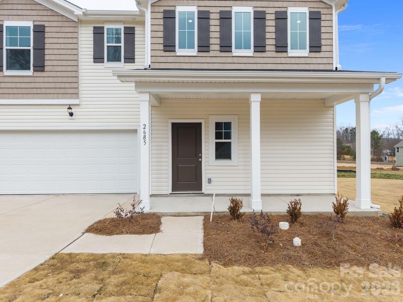 Exterior details and patio area of a home in Fisher Springs, Kannapolis (Image 3).