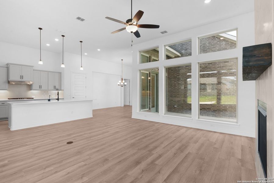 Spacious, unfurnished interior of a new home in Ranches at Creekside, Boerne (Image 20). Spacious, unfurnished interior of a new home in Ranches at Creekside, Boerne (Image 20).