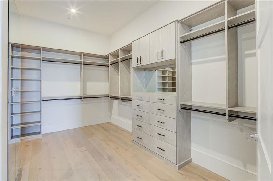Furnished interior view inside a new home in The Dillon Buckhead, Atlanta (Image 13).