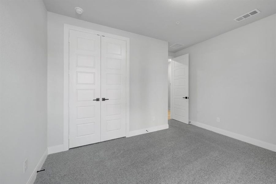 Spacious, unfurnished interior of a new home in Hillside at Las Colinas, Irving (Image 25). Spacious, unfurnished interior of a new home in Hillside at Las Colinas, Irving (Image 25).