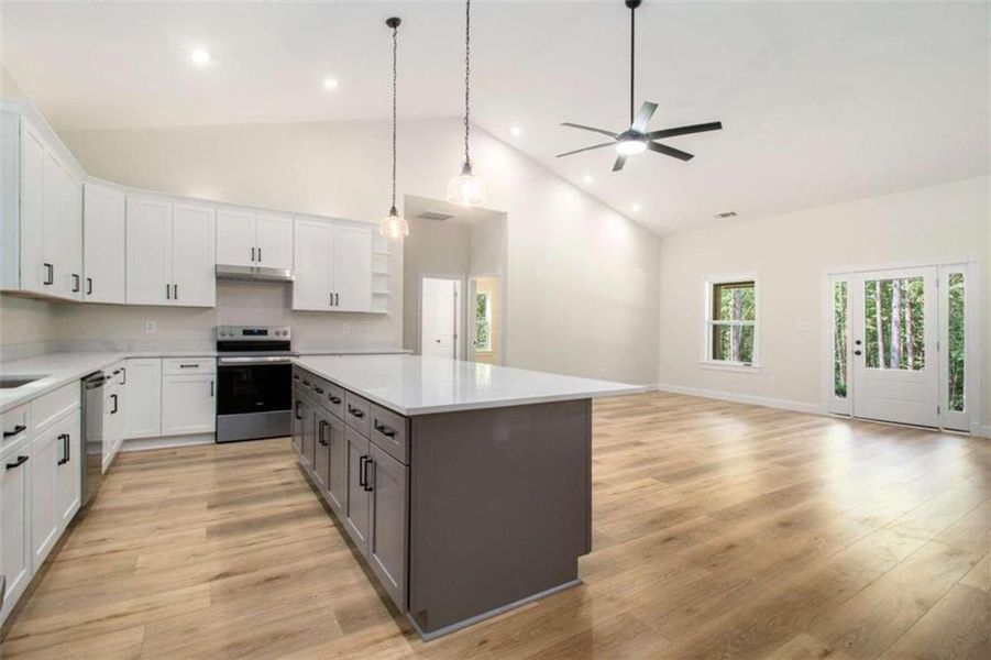 Furnished interior view inside a new home in , Temple (Image 8).