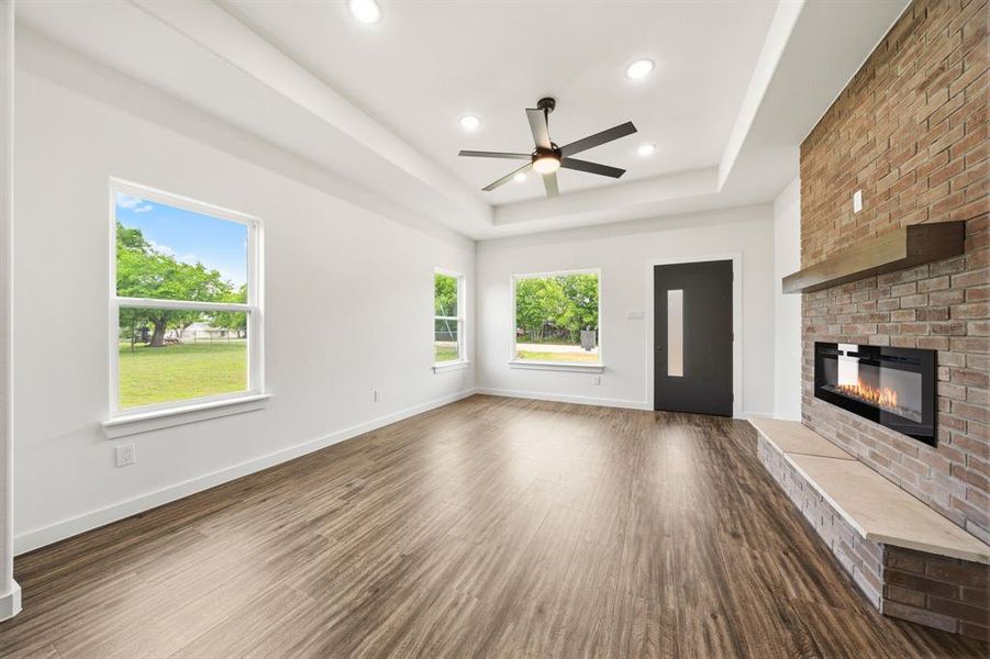 Spacious, unfurnished interior of a new home in , Hillsboro (Image 21).
