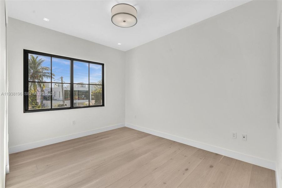 Spacious, unfurnished interior of a new home in , Surfside (Image 41).