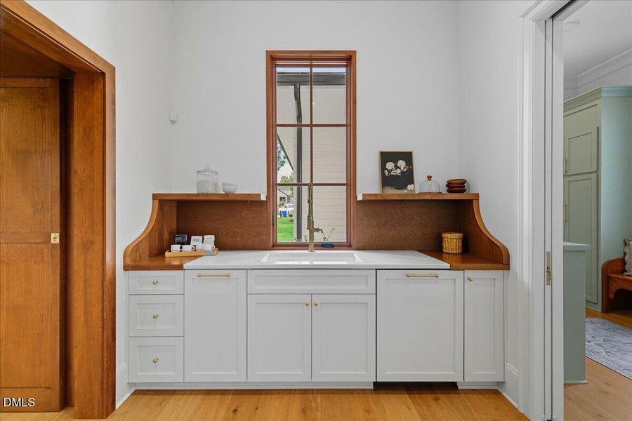 045-1216 Barcroft Pl