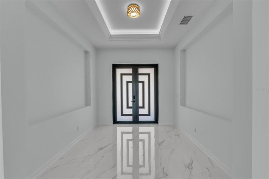 Spacious, unfurnished interior of a new home in , Punta Gorda (Image 50).