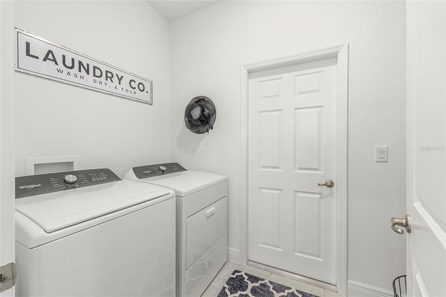 Furnished interior view inside a new home in , Ocala (Image 11).