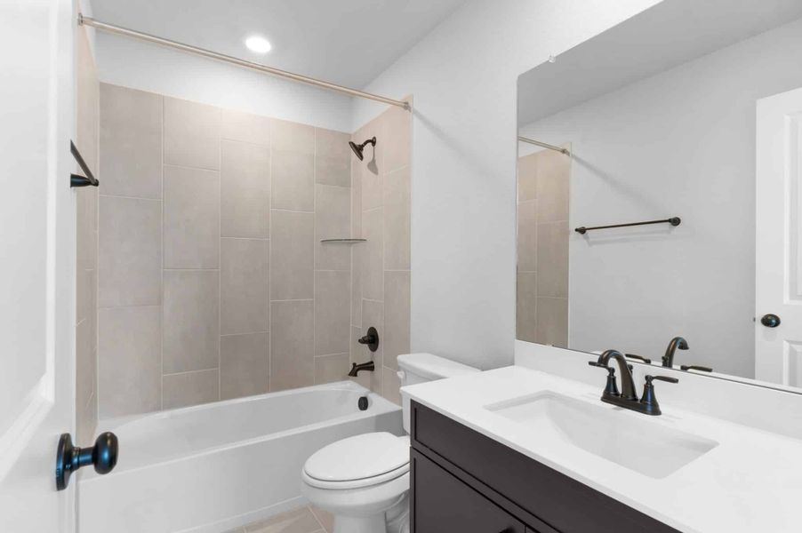 Furnished interior view inside a new home in Nolina, Georgetown (Image 11).