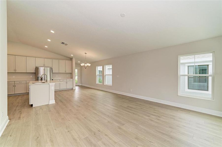 Spacious, unfurnished interior of a new home in Crosswind Point, Parrish (Image 16).