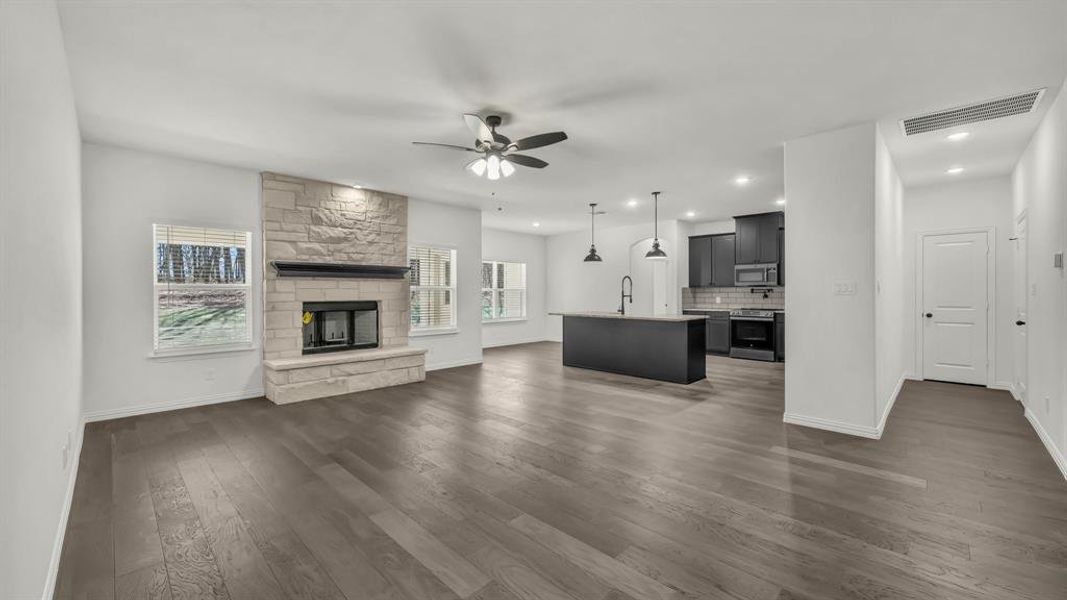 Spacious, unfurnished interior of a new home in , Poolville (Image 27).
