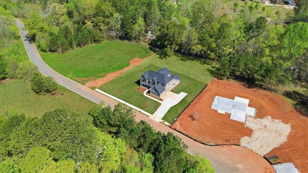 Image 82 of a home in .