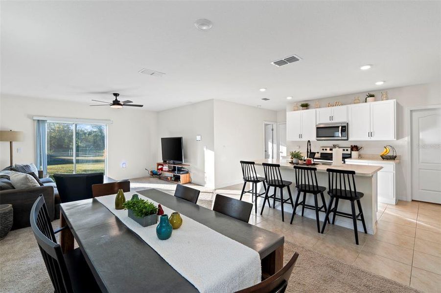 Furnished interior view inside a new home in Pelham Park, Deland (Image 9).
