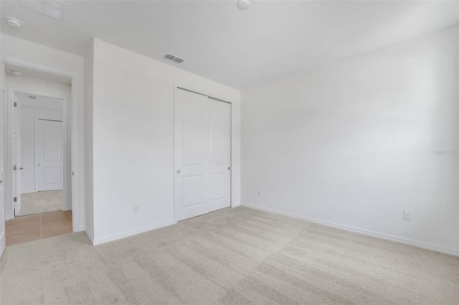 Spacious, unfurnished interior of a new home in Tuscan Hills, Dade City (Image 21).