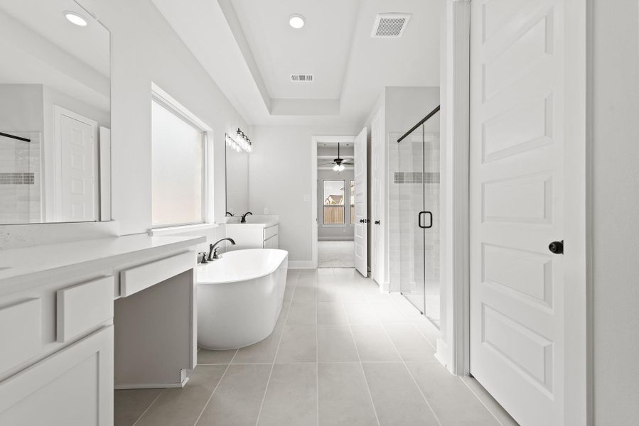 Representative image. Features, specifications, selections and colors may vary. Representative image. Features, specifications, selections and colors may vary.