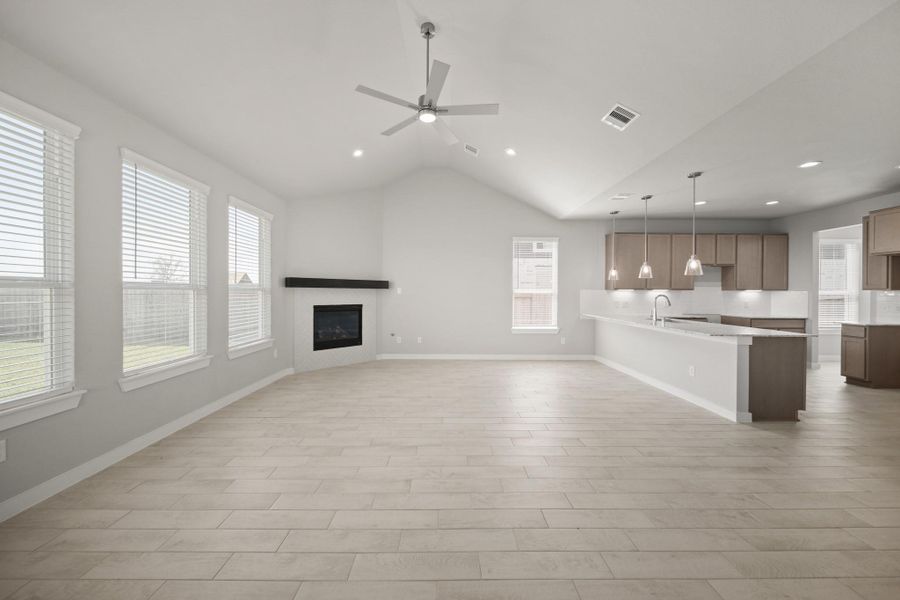 Spacious, unfurnished interior of a new home in Beacon Hill, Waller (Image 23). Spacious, unfurnished interior of a new home in Beacon Hill, Waller (Image 23).
