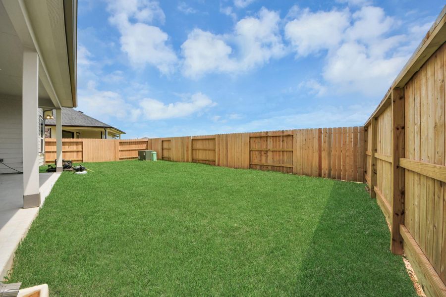 Explore the expansive backyard with its inviting covered patio—a perfect blend of space for the kids to play and adults to unwind. Ideal for creating your outdoor oasis, this backyard accommodates patio furniture, a BBQ pit, and endless possibilities for leisure and entertainment. Explore the expansive backyard with its inviting covered patio—a perfect blend of space for the kids to play and adults to unwind. Ideal for creating your outdoor oasis, this backyard accommodates patio furniture, a BBQ pit, and endless possibilities for leisure and entertainment.