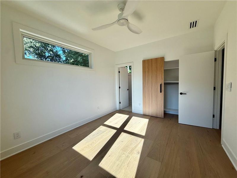 Spacious, unfurnished interior of a new home in , Dunwoody (Image 58).