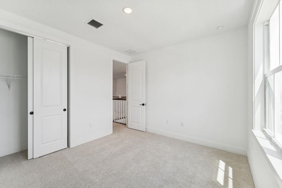 Spacious, unfurnished interior of a new home in , Stuart (Image 36).
