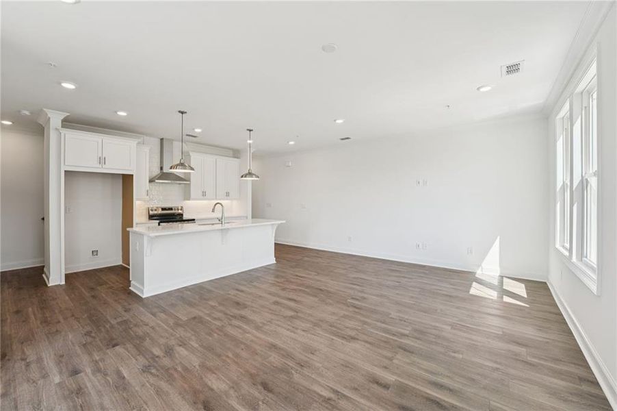Spacious, unfurnished interior of a new home in Market Square at Sawnee Village, Cumming (Image 20).