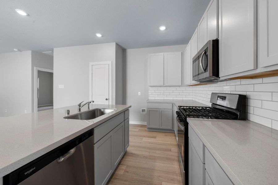 Furnished interior view inside a new home in Westridge Cove, Conroe (Image 9).