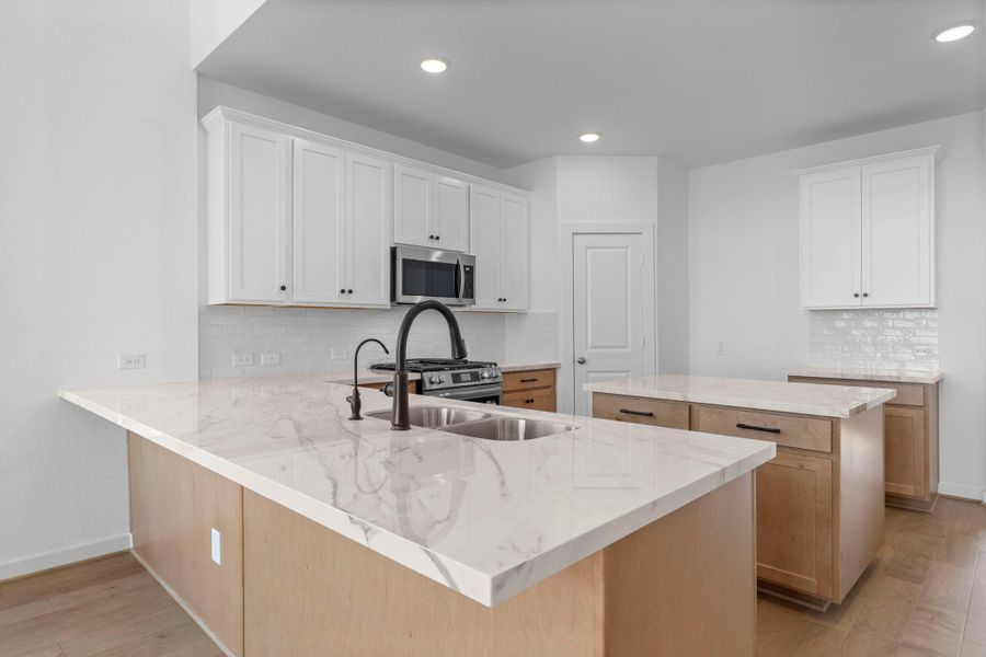 Furnished interior view inside a new home in Sienna 45', 50', Missouri City (Image 9). Furnished interior view inside a new home in Sienna 45', 50', Missouri City (Image 9).