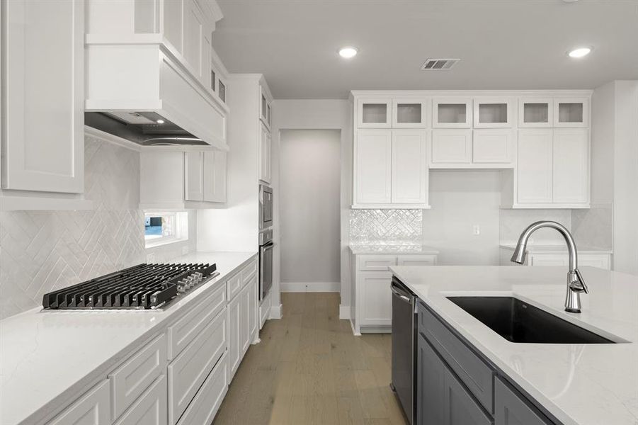 10. 5537 Aiken - Kitchen (4) 10. 5537 Aiken - Kitchen (4)