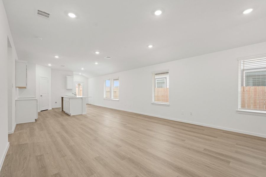 Spacious, unfurnished interior of a new home in Presswoods, Splendora (Image 16).
