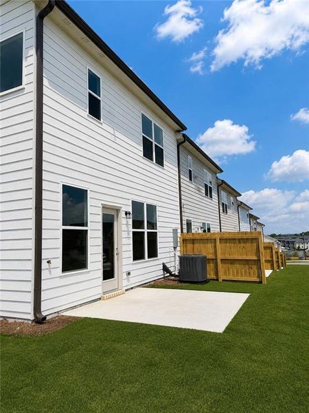 Exterior details and patio area of a home in Somerset at Riverbrook, Gainesville (Image 21).