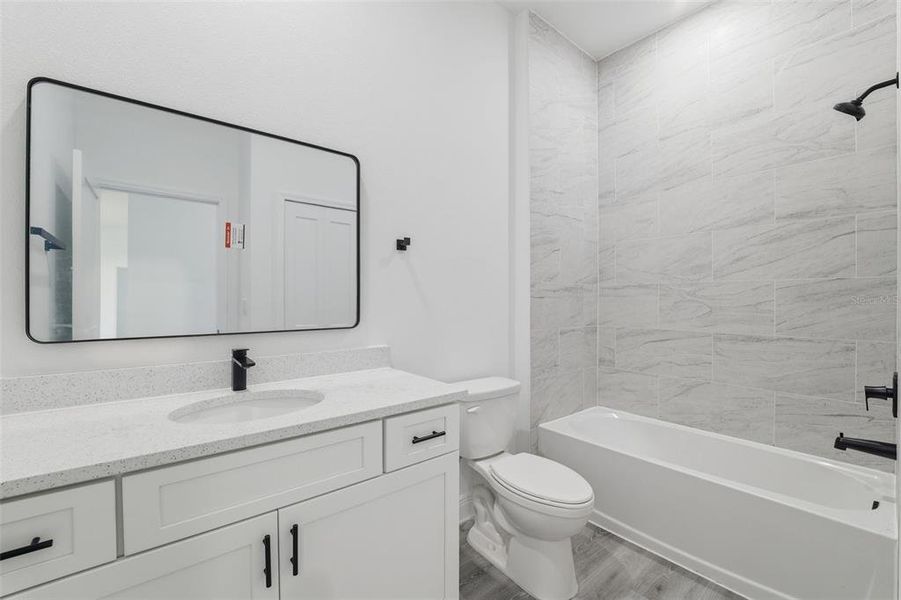 Furnished interior view inside a new home in , Ocala (Image 10).