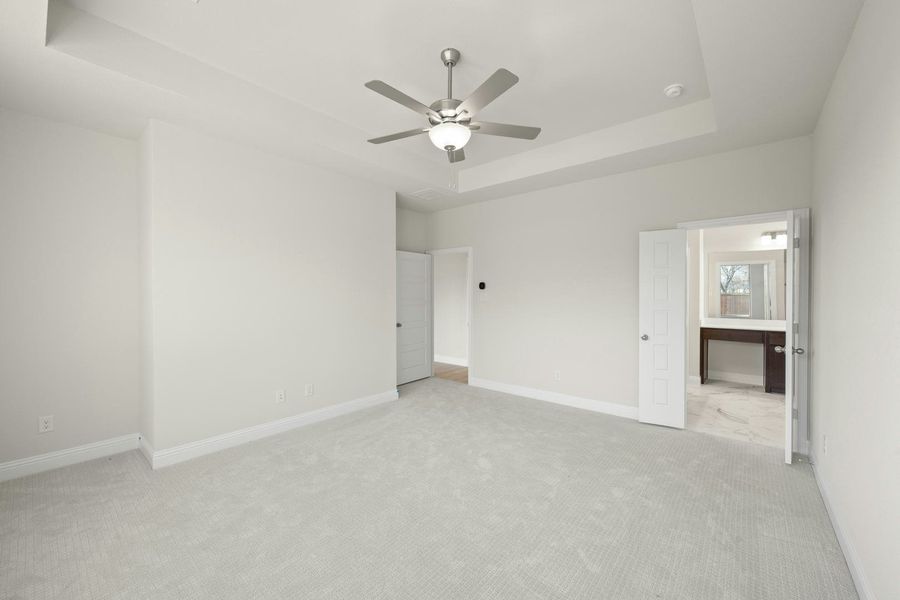Spacious, unfurnished interior of a new home in Kentsdale Farms, DeSoto (Image 25). Spacious, unfurnished interior of a new home in Kentsdale Farms, DeSoto (Image 25).