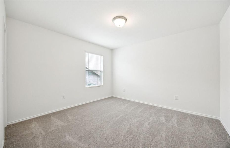 Spacious secondary bedroom Spacious secondary bedroom