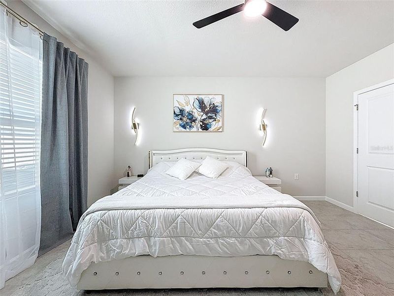 Furnished interior view inside a new home in Park Ridge Villas, Spring Hill (Image 28).