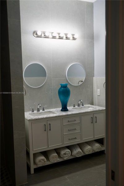 Furnished interior view inside a new home in , Lehigh Acres (Image 50).