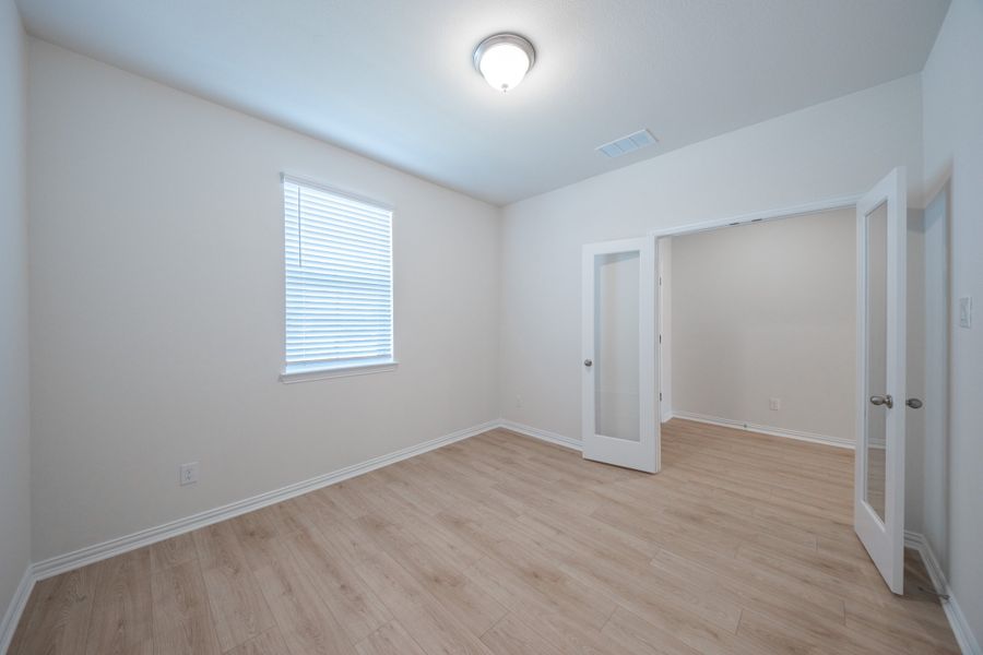 Spacious, unfurnished interior of a new home in Verandah, Royse City (Image 24). Spacious, unfurnished interior of a new home in Verandah, Royse City (Image 24).