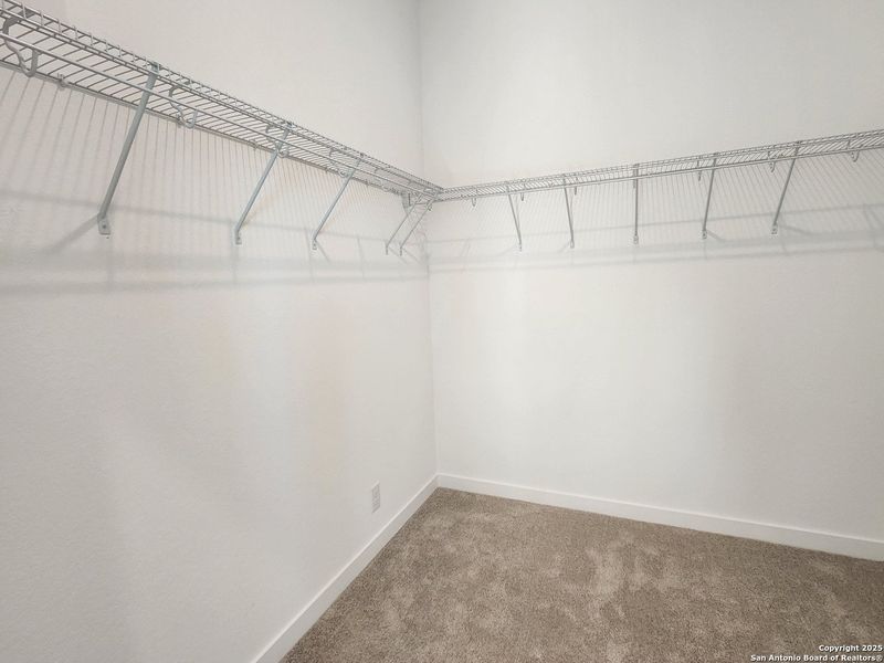 Spacious, unfurnished interior of a new home in Arcadia Ridge, San Antonio (Image 22). Spacious, unfurnished interior of a new home in Arcadia Ridge, San Antonio (Image 22).