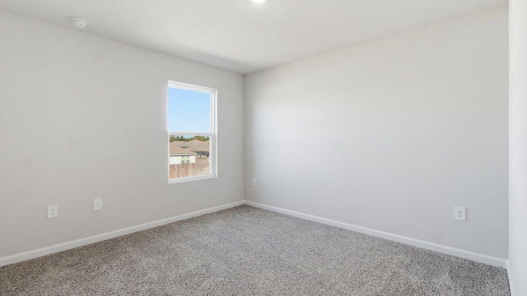 Spacious, unfurnished interior of a new home in Wesley Park, Crawfordville (Image 30).